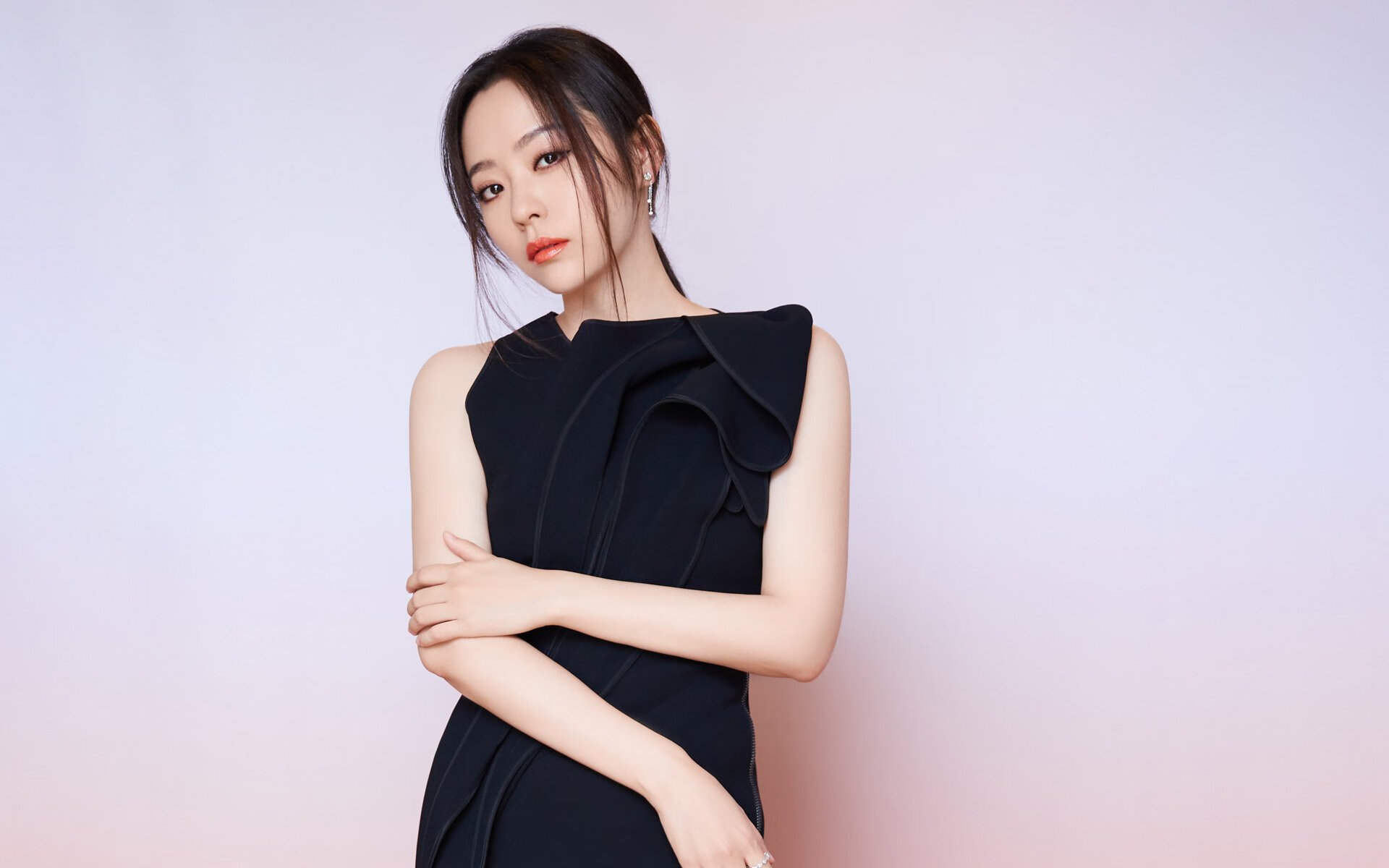 赛场“铁血防线”，最坚固的后防组合揭秘，铁血防御怎么玩